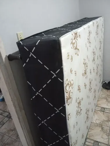 Vendo ou troco cama de casal box nova