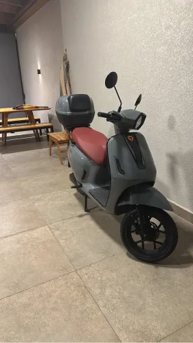 Moto elétrica Owin ( Yadea) praticamente zero com 175km