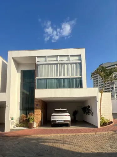 SOBRADO À VENDA NAS CHÁCARAS ALTO DA GLÓRIA | 4 QUARTOS | 3 SUÍTES | 4 VAGA
