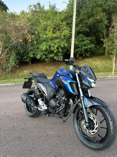 FAZER 250 2024