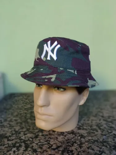 Bucket hat New York.