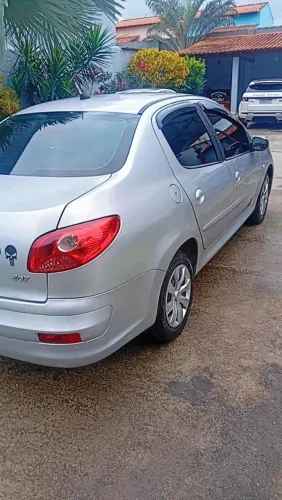Peugeot 207 Sedan Passion XR 1.4 Flex 8V 4P 2011