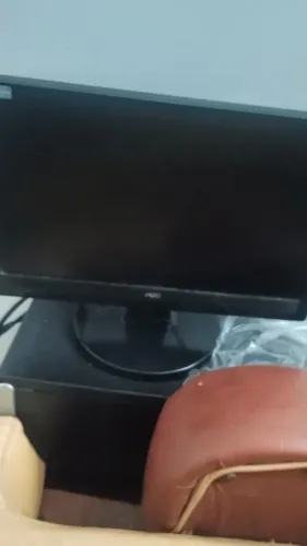Monitor AOC
