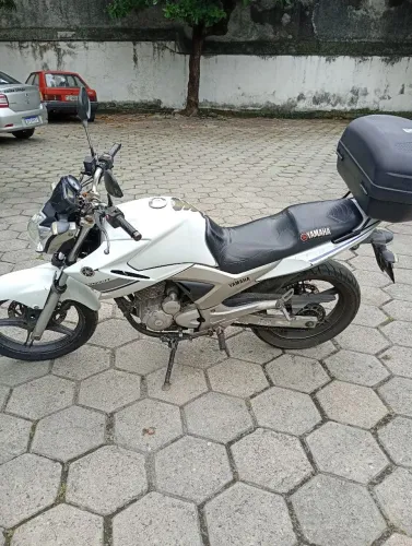 Vendo Fazer 250