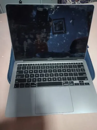 macbook air i3