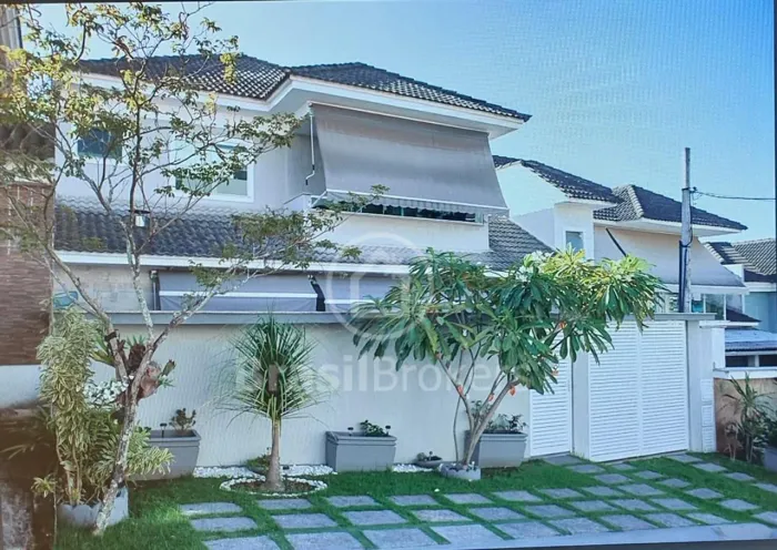 Casa à venda com 363,00m² e 4 quartos em Pechincha, Rio de Janeiro - RJ