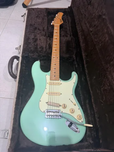Guitarra Tagima - T635 Classic