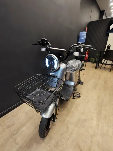 Modelo LUNA com bateria removível