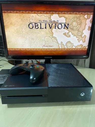 X Box One Fat 1 Controle 5 Jogo + Fonte e Cabos