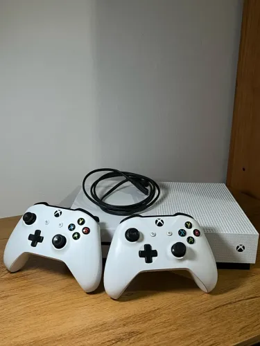 Xbox One S 1tb Completo