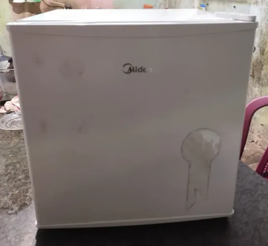 Frigobar Midea 45L 127V Branco MRC06B1