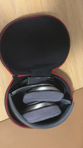 Fone Beats Studio Wireless Bluetooth com Estojo