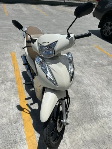 Honda Biz 24/24 Super conservada
