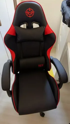 Cadeira Gamer Preta e Vermelha (Nova, Lacrada na caixa)