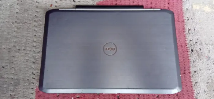 Notebook Dell Latitude Intel Core i3, 4GB de RAM Windows 10