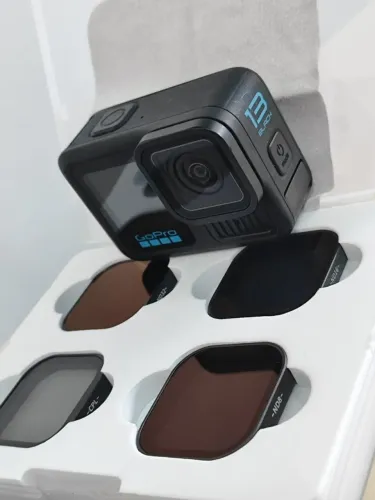 GoPro Hero 13 Black + Kit Completo (ND, Bastão, Capa) - Pouco Uso