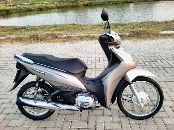 BIZ 110I - 2024 - 5.500 KM