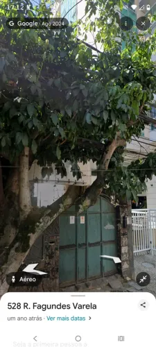 Casa com 3 Quarto(s) e 2 banheiro(s) para Alugar, 100 m² por R$ 5555 / Mês