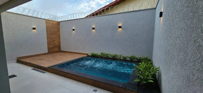 Casa de 3 Quartos Sendo 1 Suíte - Hidromassagem - Jardim Presidente