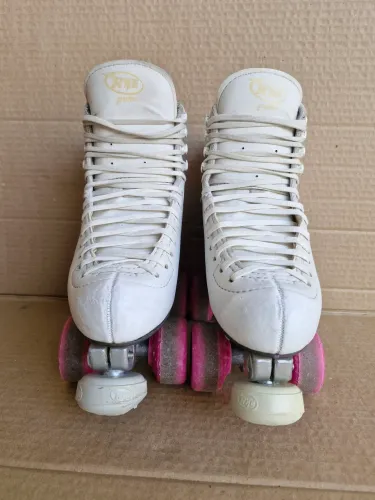 Patins RYE 36 Branco - Rodas pink