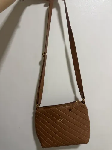 Bolsa Transversal Feminina - Prática, Estilosa e em Ótimo Estado