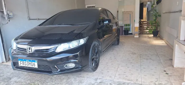 Honda Civic Sedan LXS 1.8/1.8 Flex 16V Aut. 4P 2014