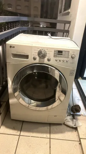 Maquina de Lavar e secar LG ( Com defeito )