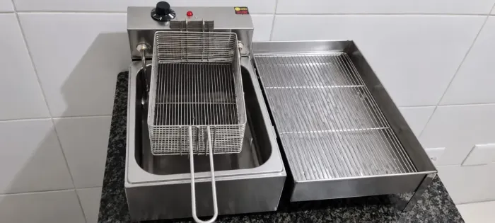 Fritadeira elétrica 220 vts
