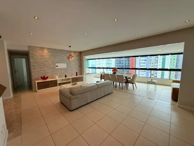 Apartamento a venda no Corredor da Vitoria com 4 suites varanda e dependencia