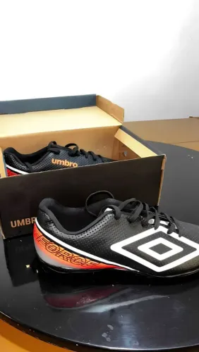 Chuteira Society umbro