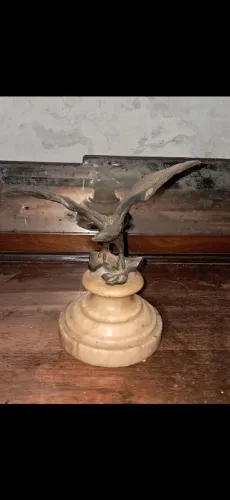 Escultorio Águia (antiquario)