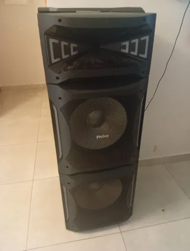 Vendo som Philco PCX 300.. valor 1400