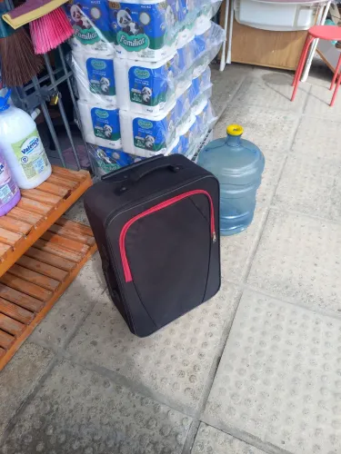 Mala para viagem da pequena. 