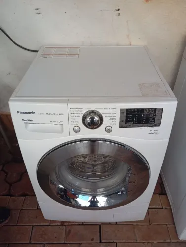 Vendo Lava e Seca marca Panasonic 10kg funcionando perfeitamente tudo muito bem 110v