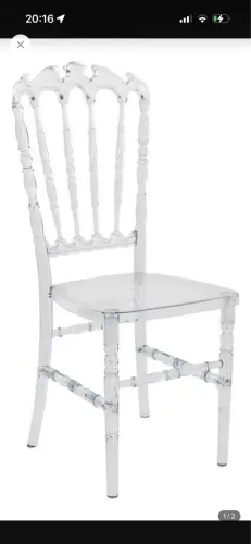Vendo Cadeira Royal Cristal na cor âmbar