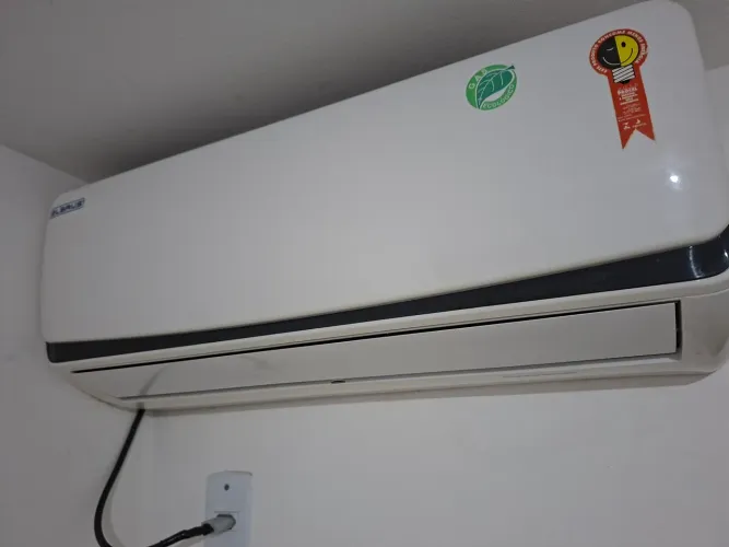 Ar-condicionado Marca: Elbrus 9 MIL Btus