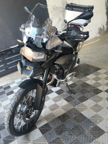 Moto F850