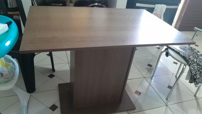 Mesa para 4 cadeiras