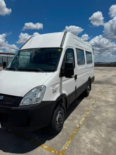 Iveco Daily Furgão 45-160 3.0 12m³ (die.)(e6) 2013