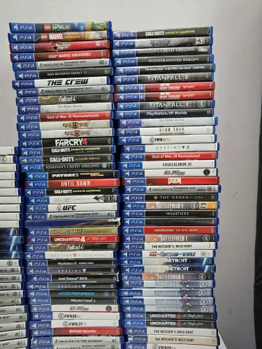 Jogos ps4 4 por 200 so venda leia