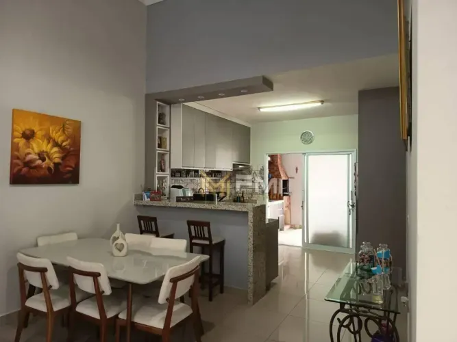 Casa com 3 dormitórios à venda, 137 m² por R$ 1.070.000,00 - Residencial Jardim de Monaco