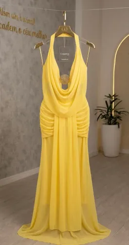 Conjunto amarelo de praia