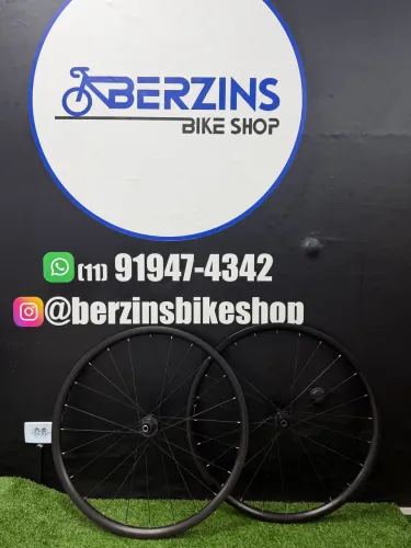 Par de rodas bontrager alumínio para SPEED disco - PADRÃO HG - semi novas