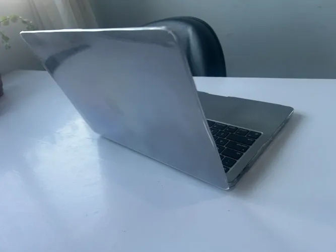 MACBOOK M1 8GB 256GB