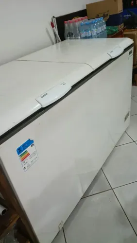 Vende se freezer Consul duas portas 534 litros semi novo passo cartão