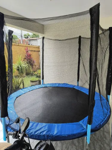 Pula pula infantil, 2 metros de altura e 2 de largura, novo 