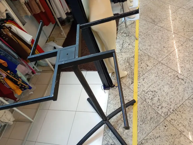 Arara hélice de chão