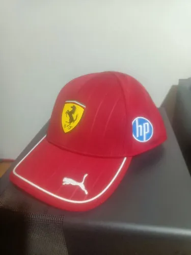 Boné Oficial Original Scudeira Ferrari F1 Fórmula 1 Importado ( Novo )