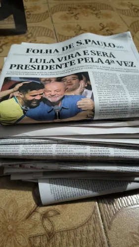 Jornal para pet
