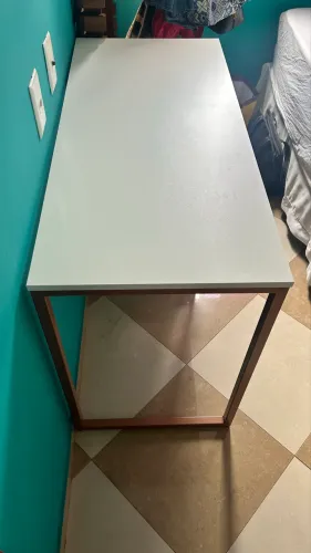 Escrivaninha Moderna com Nichos - Ferro e MDF